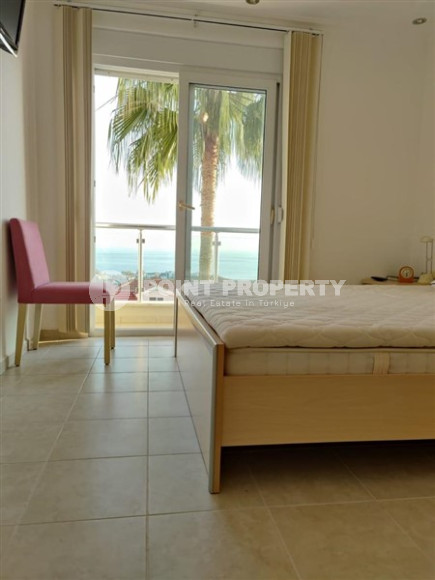 Видовая квартира  2+1, в малоэтажной комфортабельной резиденции, центр Аланьи, в 500 метрах от моря-id-2800-фото-10