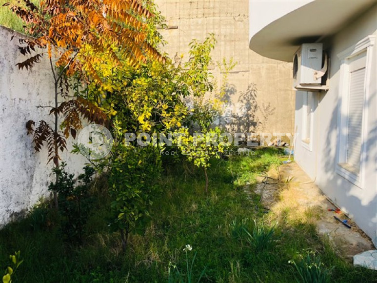 Просторная 3+1 вилла 200 м2, с участком земли 400 м2, в центре Аланьи, район Бекташ-id-2801-фото-4