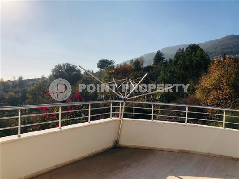 Просторная 3+1 вилла 200 м2, с участком земли 400 м2, в центре Аланьи, район Бекташ-id-2801-фото-15