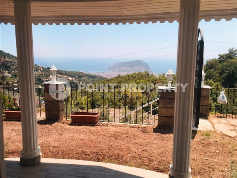 Просторная 3+1 вилла 200 м2, с участком земли 400 м2, в центре Аланьи, район Бекташ-id-2801-фото-16