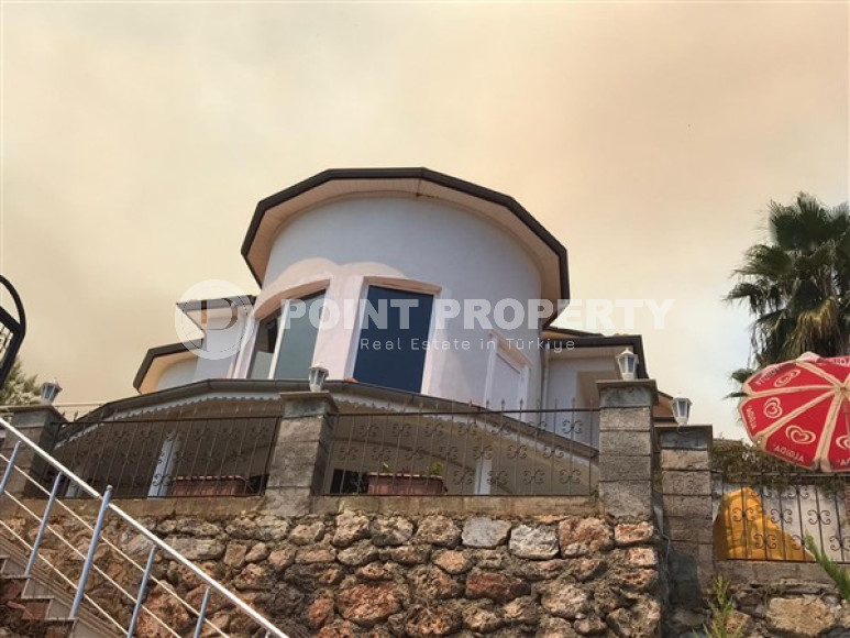 Просторная 3+1 вилла 200 м2, с участком земли 400 м2, в центре Аланьи, район Бекташ-id-2801-фото-27