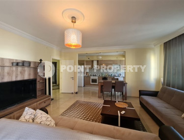 Comfortable three-room apartment, in the center of Alanya, Damlatas district, 110 m2-id-2802-photo-1