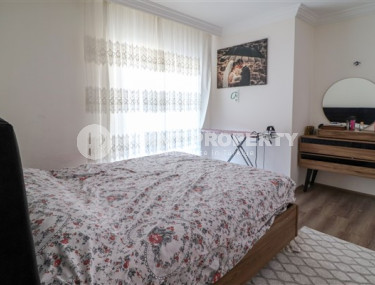 Classic three-room apartment, Mahmutlar, Alanya, with mountain views and 100 meters from the center of the area-id-2807-photo-5