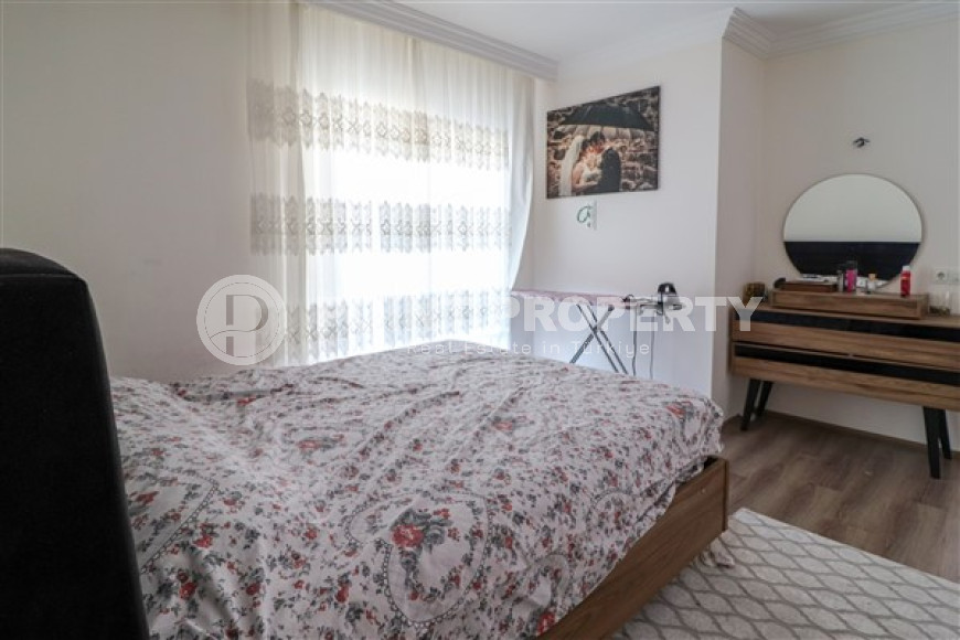 Classic three-room apartment, Mahmutlar, Alanya, with mountain views and 100 meters from the center of the area-id-2807-photo-5