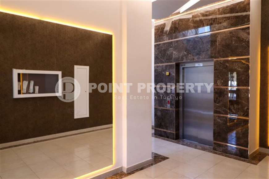 Classic three-room apartment, Mahmutlar, Alanya, with mountain views and 100 meters from the center of the area-id-2807-photo-8