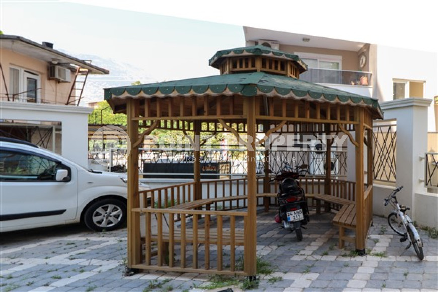 Classic three-room apartment, Mahmutlar, Alanya, with mountain views and 100 meters from the center of the area-id-2807-photo-12