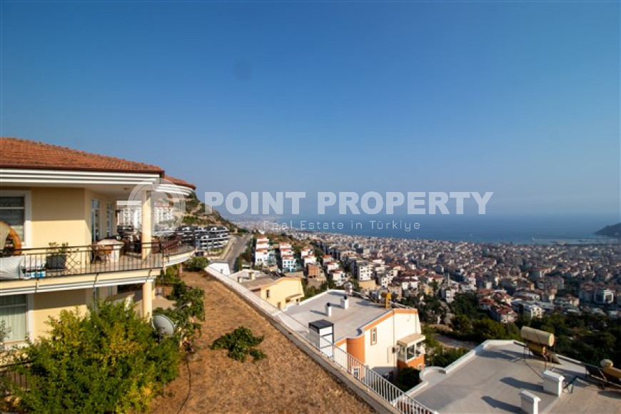 Изысканный четырёхкомнатный дуплекс, в районе Аланьи, Бекташ, площадью 240 м2 и 2011 года постройки-id-2813-фото-15