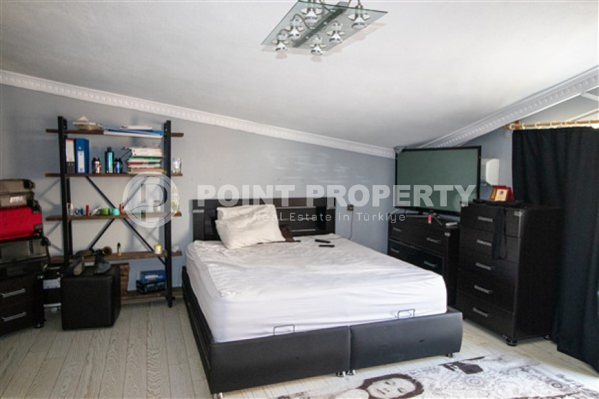 Изысканный четырёхкомнатный дуплекс, в районе Аланьи, Бекташ, площадью 240 м2 и 2011 года постройки-id-2813-фото-21