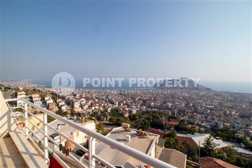 Изысканный четырёхкомнатный дуплекс, в районе Аланьи, Бекташ, площадью 240 м2 и 2011 года постройки-id-2813-фото-26