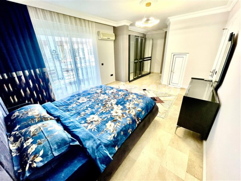 Двухэтажные апартаменты (дуплекс) с мебелью и дизайнерским ремонтом в 300 метрах от моря-id-2814-фото-8