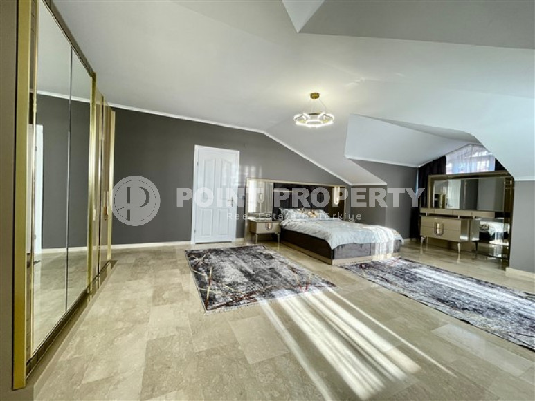 Двухэтажные апартаменты (дуплекс) с мебелью и дизайнерским ремонтом в 300 метрах от моря-id-2814-фото-13