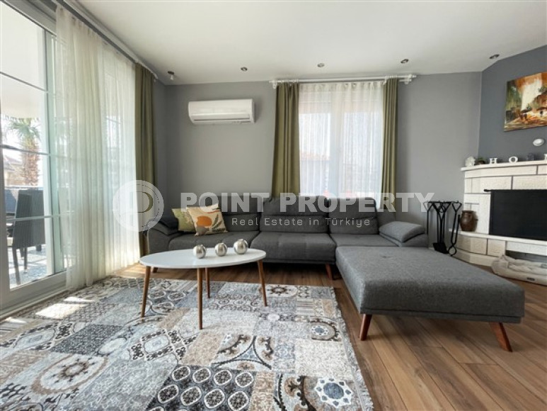 Современная трехэтажная вилла 3+1 с личным бассейном и гаражом, 210 м², в районе Оба, Аланья-id-2815-фото-2