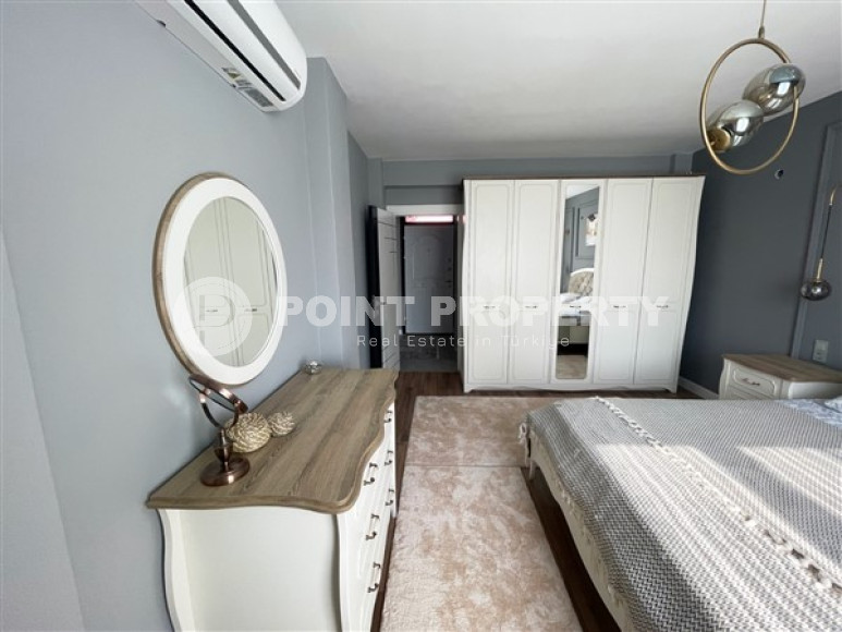 Современная трехэтажная вилла 3+1 с личным бассейном и гаражом, 210 м², в районе Оба, Аланья-id-2815-фото-10