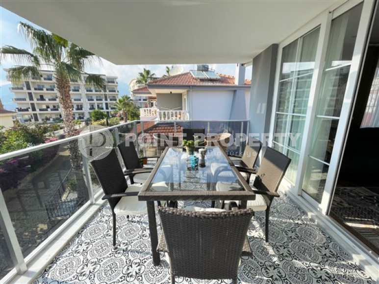 Современная трехэтажная вилла 3+1 с личным бассейном и гаражом, 210 м², в районе Оба, Аланья-id-2815-фото-34