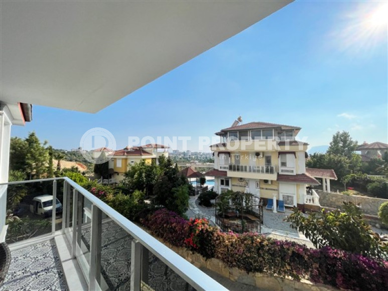 Современная трехэтажная вилла 3+1 с личным бассейном и гаражом, 210 м², в районе Оба, Аланья-id-2815-фото-36