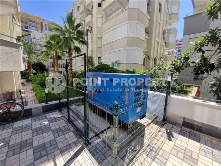 Stylish, two-room apartment with 1+1 layout, 75m2 in Alanya, in the popular Mahmutlar area.-id-1250-photo-24