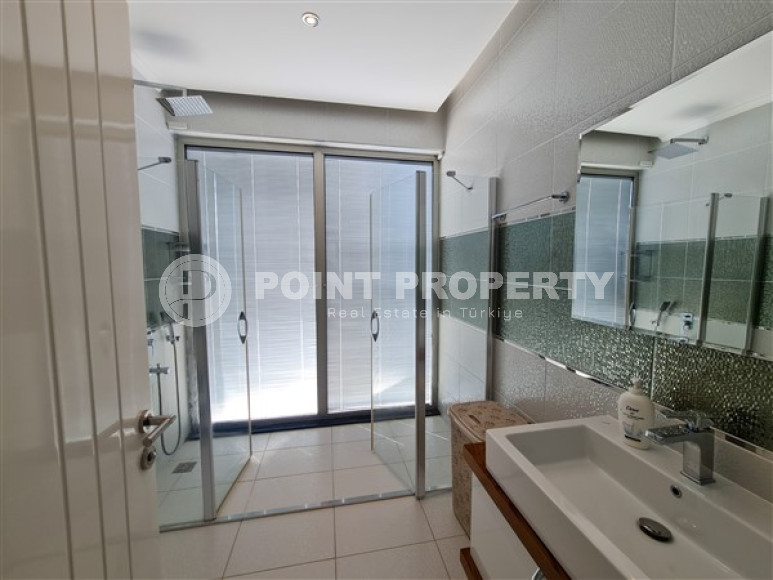 Элитная вилла 8+1 с роскошным дизайнерским интерьером, Каргыджак, Аланья, с участком земли 1400 м2-id-2821-фото-9