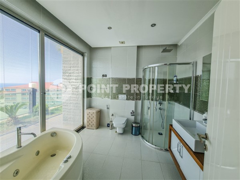 Элитная вилла 8+1 с роскошным дизайнерским интерьером, Каргыджак, Аланья, с участком земли 1400 м2-id-2821-фото-16