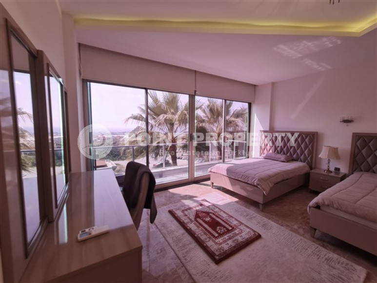 Элитная вилла 8+1 с роскошным дизайнерским интерьером, Каргыджак, Аланья, с участком земли 1400 м2-id-2821-фото-36