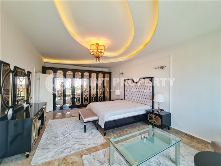Элитная вилла 8+1 с роскошным дизайнерским интерьером, Каргыджак, Аланья, с участком земли 1400 м2-id-2821-фото-40