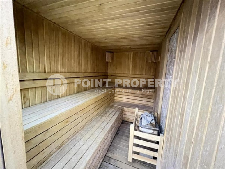 Respectable 2+1, in Mahmutlar, on the 4th floor of a house built in 2016, furnished, 250 meters from the sea-id-2823-photo-3