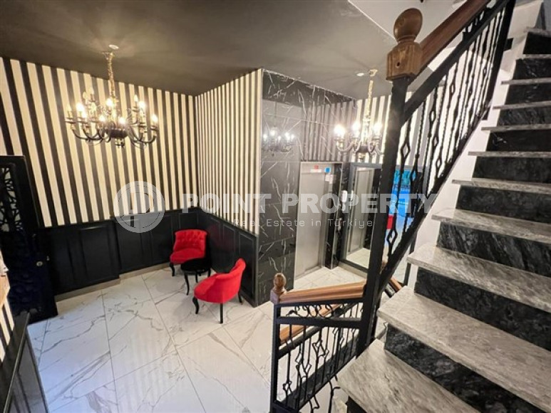 Respectable 2+1, in Mahmutlar, on the 4th floor of a house built in 2016, furnished, 250 meters from the sea-id-2823-photo-4