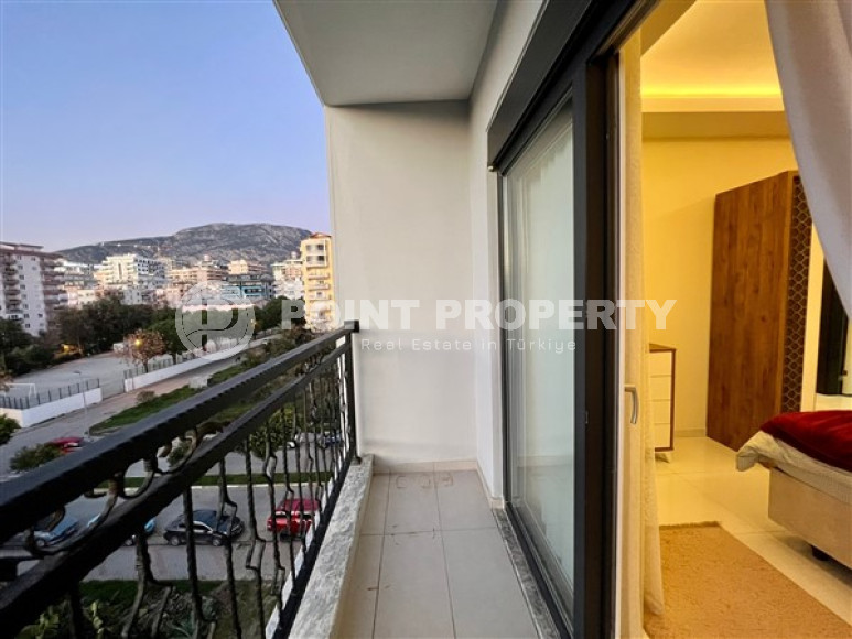 Respectable 2+1, in Mahmutlar, on the 4th floor of a house built in 2016, furnished, 250 meters from the sea-id-2823-photo-12