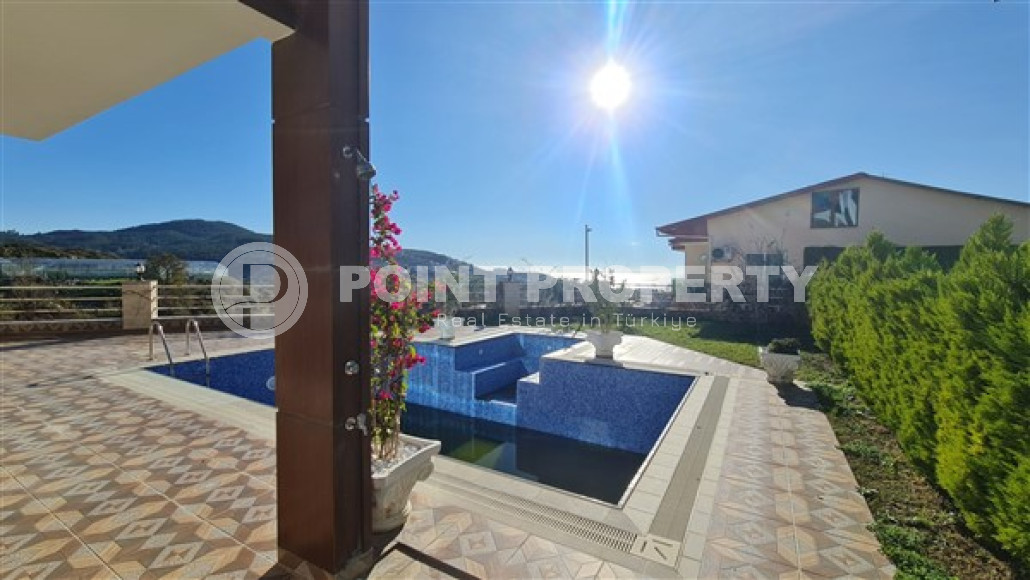 Фешенебельная двухэтажная недвижимость с богатой мебелью, в районе Каргыджак, Аланья, общей площадью 280 м2-id-2824-фото-13