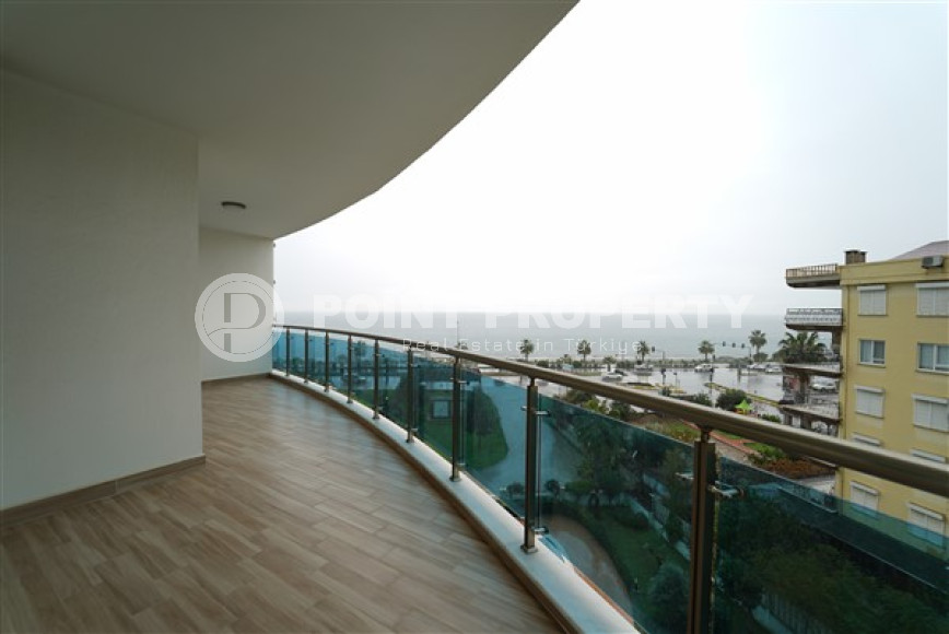 Views and fabulous two-room apartment 60 m2, in Mahmutlar, in a residence on the first line of the sea-id-2826-photo-16