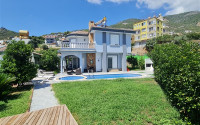Duplex villa, in Alanya area, Bektas, with an area of 220 m2 on a plot of 560 m2-id-2828-photo-6