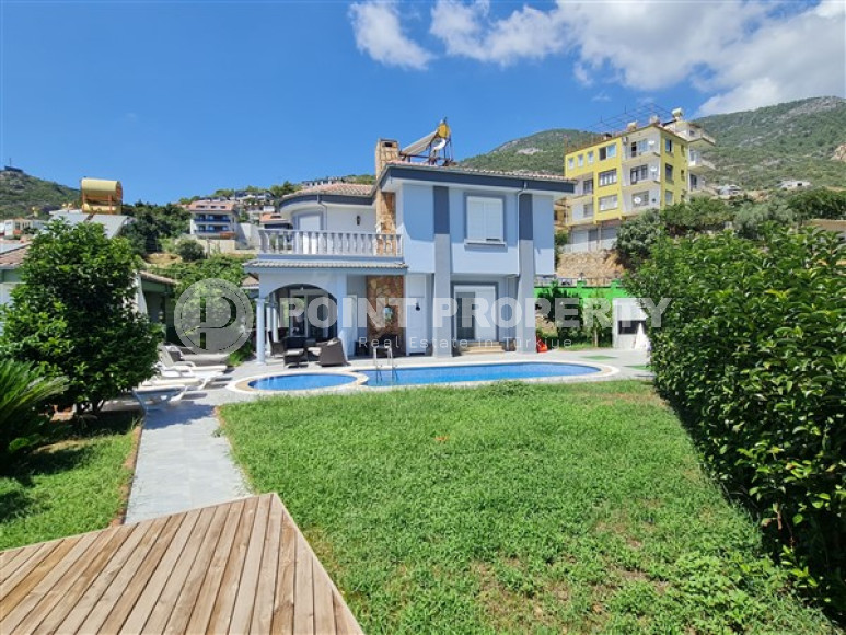 Duplex villa, in Alanya area, Bektas, with an area of 220 m2 on a plot of 560 m2-id-2828-photo-6