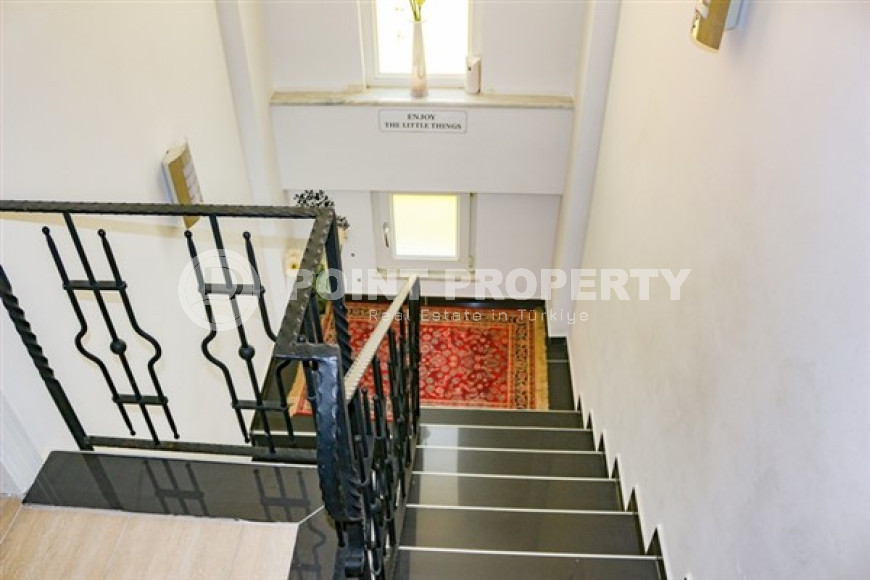 Duplex villa, in Alanya area, Bektas, with an area of 220 m2 on a plot of 560 m2-id-2828-photo-19