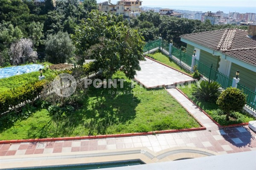 Duplex villa, in Alanya area, Bektas, with an area of 220 m2 on a plot of 560 m2-id-2828-photo-23