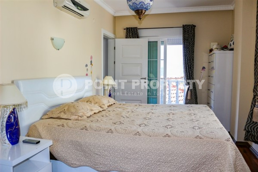 Duplex villa, in Alanya area, Bektas, with an area of 220 m2 on a plot of 560 m2-id-2828-photo-28