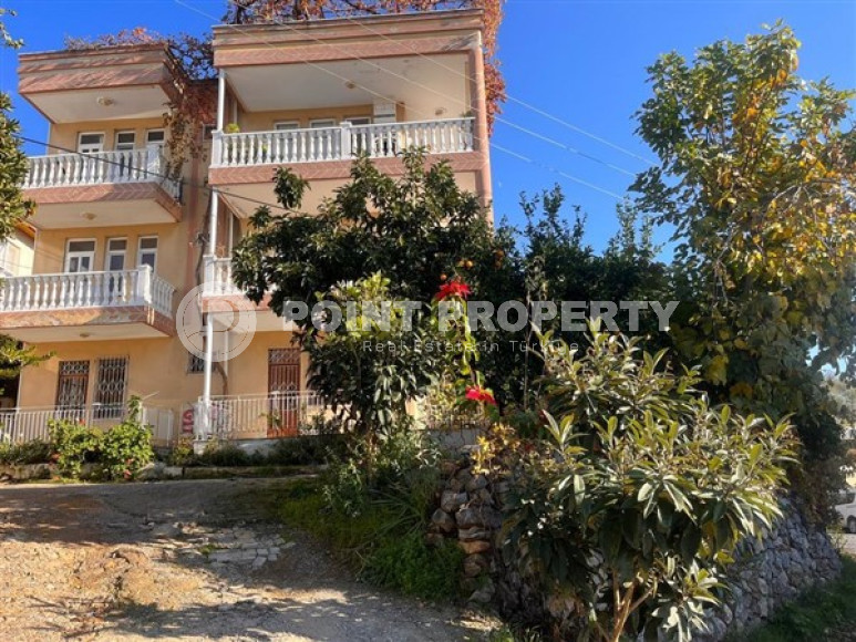 Three-room apartment 100m2 in an urban building in a quiet Gazipasa area with large balconies-id-2833-photo-1