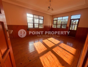 Three-room apartment 100m2 in an urban building in a quiet Gazipasa area with large balconies-id-2833-photo-4