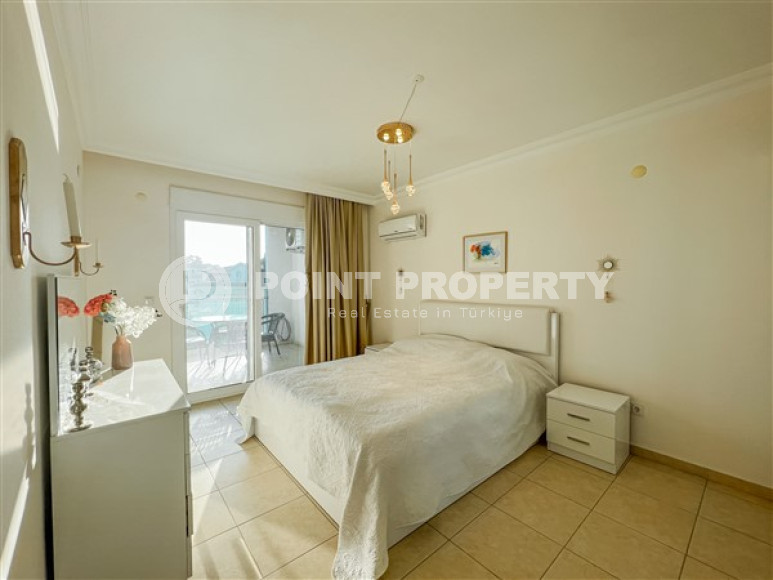 Светлый пентхаус в охраняемом комплексе 2011 года постройки, 120 м2, с мебелью, Оба-id-2840-фото-5