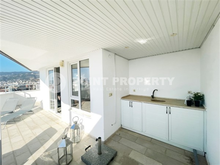 Видовой пятикомнатный дуплекс 240 м2 с двумя балконами и террасой с обзором на море и горы, Тосмур, Аланья-id-2842-фото-27