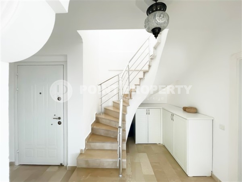 Видовой пятикомнатный дуплекс 240 м2 с двумя балконами и террасой с обзором на море и горы, Тосмур, Аланья-id-2842-фото-29