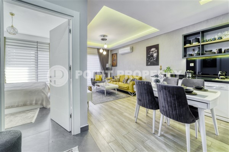 Stylish apartment 60 m2, 300 meters from the sea, in a complex with infrastructure, Mahmutlar district-id-2847-photo-2