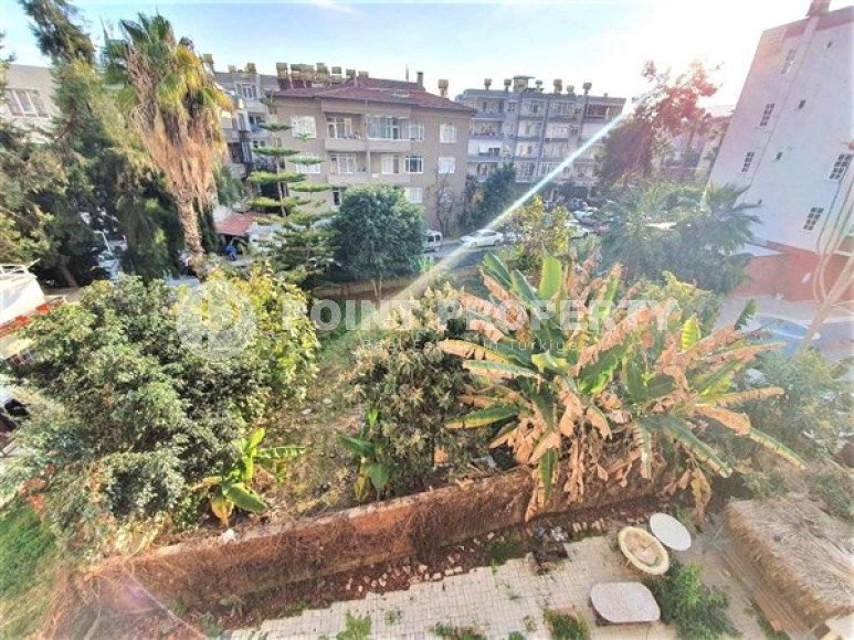 Ухоженная и просторная 60 м2 квартира с двумя балконами, в шаговой доступности от моря, центр Аланьи-id-2848-фото-2