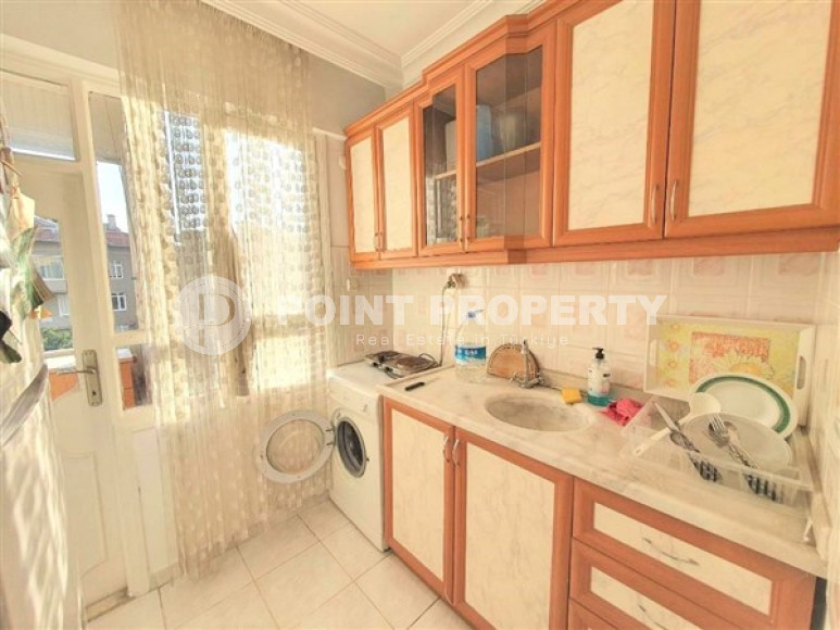 Ухоженная и просторная 60 м2 квартира с двумя балконами, в шаговой доступности от моря, центр Аланьи-id-2848-фото-4