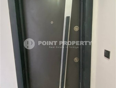 Compact 1+1 apartment with fine finishing, Gazipasa, 500 meters from the city center-id-2850-photo-4