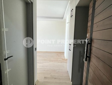 Spacious, bright 1+1 apartment with a large area of 65 m2, on the 2nd floor 1.5 kilometers from the beach, Gazipasa-id-2855-photo-2