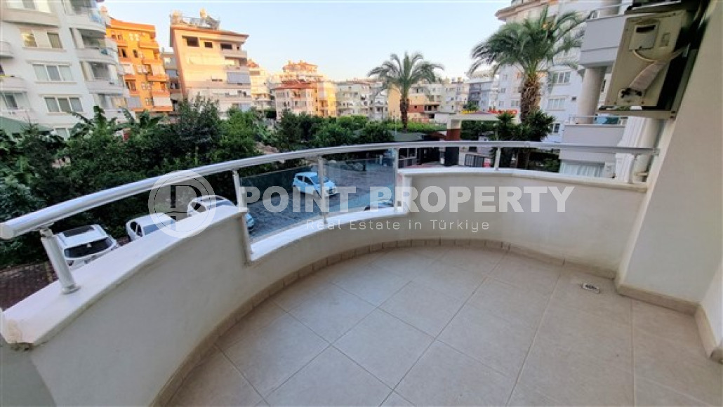 Большие апартаменты 120 м2 в районе Джикджилли, в 150 метрах от центра, с мебелью-id-2859-фото-2