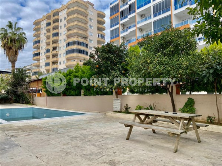 Huge 3+1, 135 m2 located in a five-story building near the central streets of Mahmutlar, Alanya-id-2862-photo-21