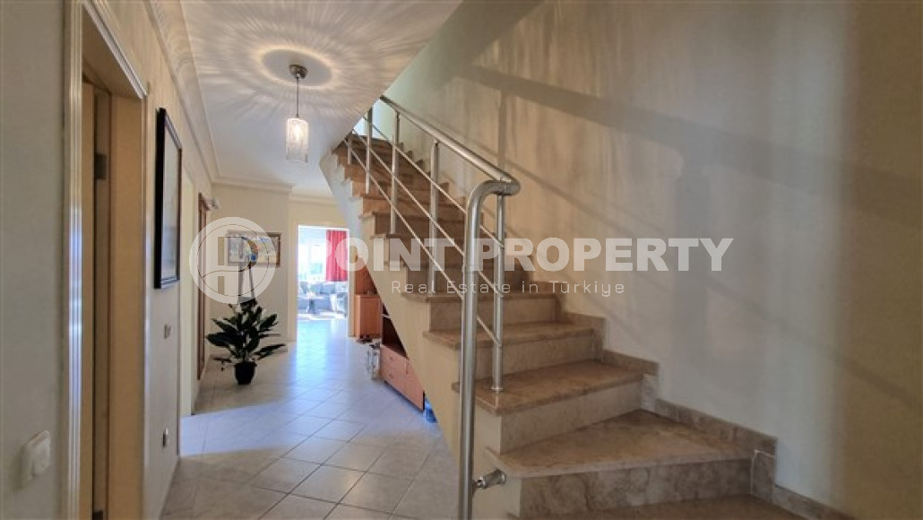 Вместительный трехкомнатный дуплекс 120 м² с выходом на крышу в уютном комплексе в районе Оба, Алания-id-2866-фото-17