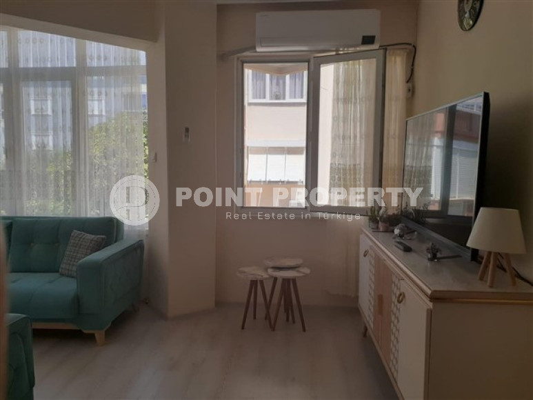 Элегантная ухоженная квартира 2+1 в отдельном доме в 150 метрах от моря в районе Оба, Алания-id-2869-фото-2