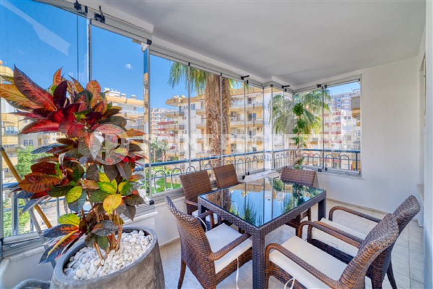 Three-room apartment on the first line of the sea in the Mahmutlar area, in a complex built in 2004, 120 m2-id-2871-photo-5