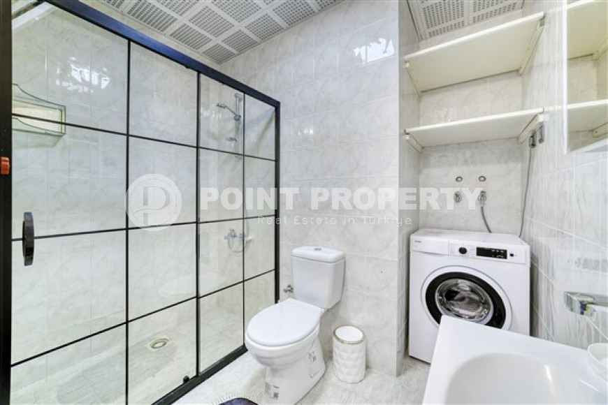 Three-room apartment on the first line of the sea in the Mahmutlar area, in a complex built in 2004, 120 m2-id-2871-photo-12